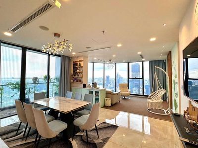 Cho thuê căn hộ quận 1 dự án vinhomes golden river bason căn 3 PN. — ảnh 1