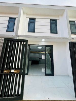 Hạ giá bán gấp căn 1 trệt 1 lầu nằm ngay cây xăng 75 đồng khởi — ảnh 1