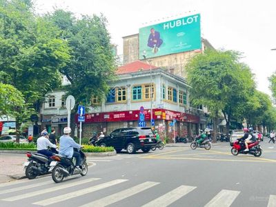 CHO THUÊ NHÀ - GÓC 2MT số 156 Pasteur với Lý Tự Trọng, Quận 1 — ảnh 1