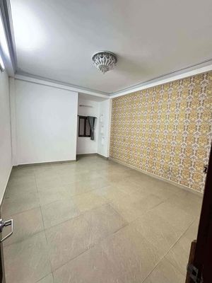Nhà đẹp Thành Thái Q10 DT: 4,2x18 trệt , 3 lầu, 5 phòng , 6wc Gi