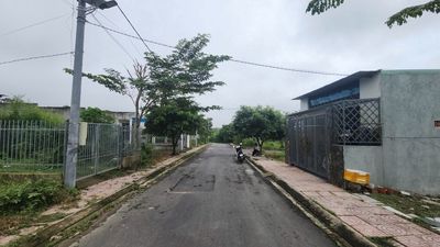 Đất 108m2 mặt tiền nhựa rộng 9m ngay trường Quốc tế Trịnh Hoài Đức