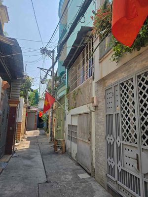 Hàng hiếm P.22 - Bán nhà 2 tầng 42m2 - Sát hẻm xe hơi sát vách Quận 1 — ảnh 1