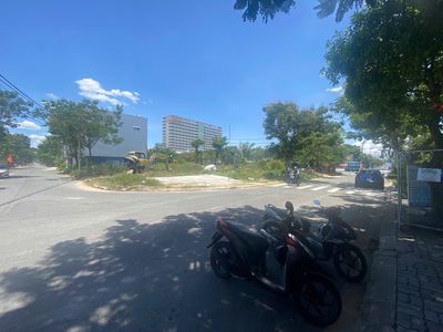 Chính chủ bán đất ngũ hành sơn 3 mặt thoáng, mt 9m, view công viên