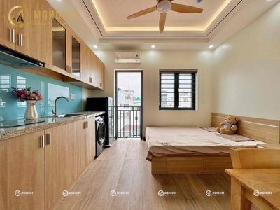 Khai trương căn hộ ban công gần đại học greenwich-học viện hàng không