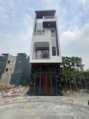 Nhà mới xây Lộc Phát. dg 22/12 .Liền kề AEON Thuận An. Thương lượng