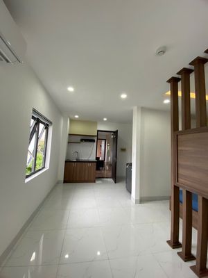 Cho thuê căn Studio có ban công gần Crown, ĐH FPT — ảnh 1