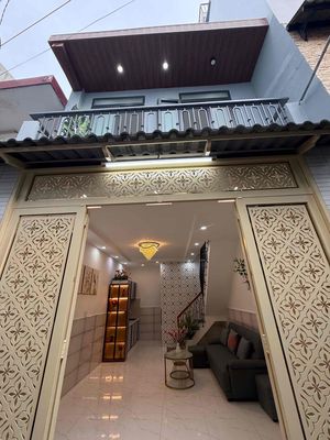 Nhà Mới 1 Lửng - Lầu Ba Đình Q8 Giá 3.780 Hiện Hữu