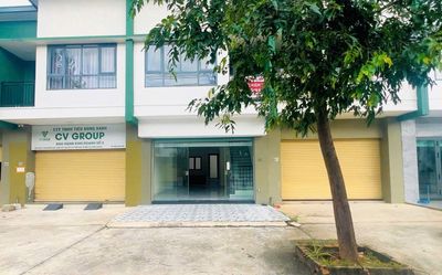 Cho thuê nhà nguyên căn KĐT Oasis Bến Cát, 2PN, 2WC, trục đường đẹp