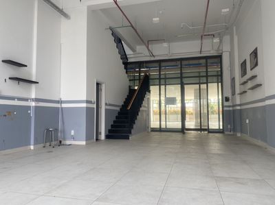 Cho thuê shophouse 120m2(trệt + lầu) Vừa ở vừa KD . Ngay Q9 kế Q2. — ảnh 1