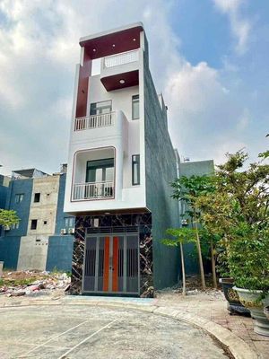 Bán nhà phố có pn dưới- gần siêu thị aeon bình dương — ảnh 1