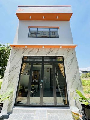 Nhà Mới 1 Lầu Đẹp Ngay Ngã Ba Tân Kim , Full Nội Thất. Sổ Hồng Riêng