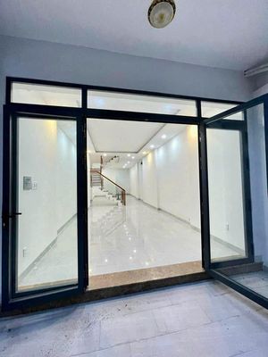 Cho thuê nhà HXH 650/1A Điện Biên Phủ, Phường 11, Quận 10 — ảnh 1