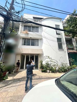 Toà nhà 8.5 x 25 - dtxd 850m2 - 4 lầu trống suốt — ảnh 1