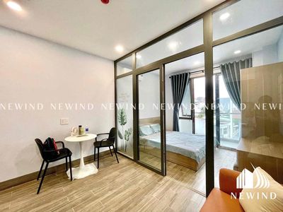 Cho thuê căn hộ 1PN/studio full NT ban công tách bếp ngay trung tâm Q7 — ảnh 1