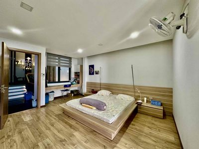 Nhà 3,5 Tầng 4 Phòng ngủ, gần cầu hoà xuân - Đảo 1 - khu — ảnh 1