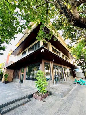 Cho thuê biệt thự 3 mặt tiền trung quận 3 — ảnh 1