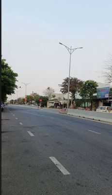 Bán đất tặng nhà C4 mặt tiền đường Hoàng Văn Thái - Đà Nẵng — ảnh 1