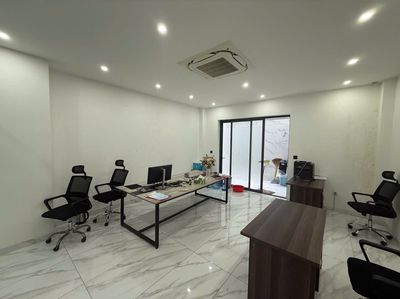 Cho thuê văn phòng tầng trệt KDT Vạn Phúc city giá 12tr — ảnh 1