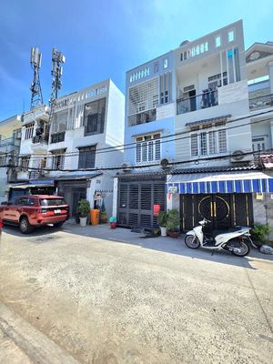 Bán nhà đẹp giao sổ hồng - mặt tiền hẽm xe hơi — ảnh 1