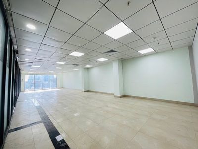 Cho thuê VP Nguyễn Đình Chiểu Q3, 85m2, sàn suốt, có khu pantry — ảnh 1