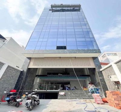Nhà mới xây mặt tiền ung văn khiêm, p25, bình thạnh view landmark 81 — ảnh 1