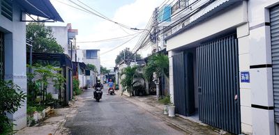 Bán nhà trung tâm Thủ Dầu Một kế bên Siêu thị Go, ĐH Bình Dương.