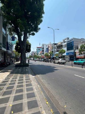 Nhà mặt tiền kinh doanh đường 3 tháng 2