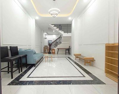 Nhà 3 lầu khu bên Sông gần Gigamal Phạm Văn Đồng full nội thất sổ riên — ảnh 1