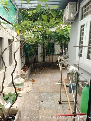 Nhà 1 Trệt 1 Lầu sân vườn 8x15m 4 Phòng 2 wc Hẻm 1041 Trần Xuân Soạn — ảnh 1