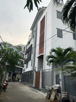 Cần bán nhà mới xây