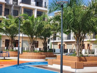 căn nhà phố liền kề 100m2 lk17 ngay gần công viên dự án t&t long hậu