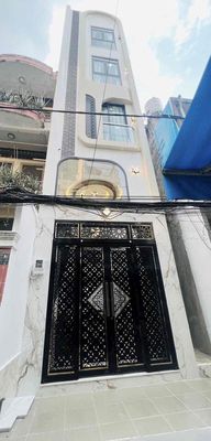 Bán nhà hẻm 377 Cách Mạng Tháng 8, nhà mới, 5 tầng, 6 phòng ngủ — ảnh 1