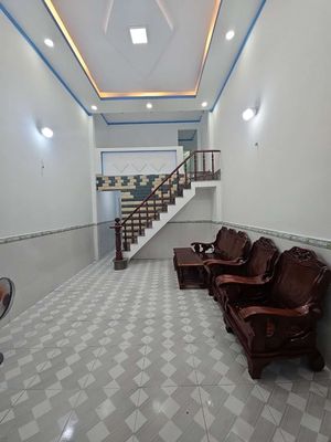 Nhà Cấp 4 gác đúc 4m x 15m Đường bình chuẩn 63 giá 1 tỷ 350 triệu — ảnh 1