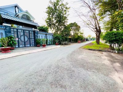 Bán đất SHR (DT 5x30m Giá 1 Tỷ ) MT Trần Tử Bình ngay chợ Việt Kiều