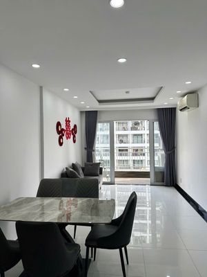 Chính chủ bán gấp căn Giai Việt 82m2 2Phòng có nội thất sổ hồng 4tỷ350 — ảnh 1