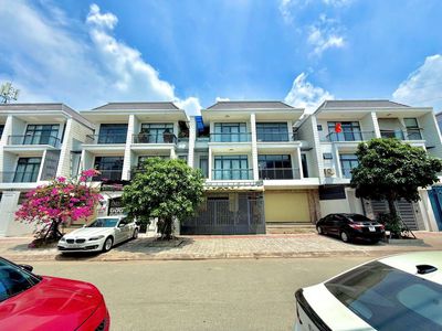 Bán nhà thô Shophouse 6x21 KDC Bửu Long 3