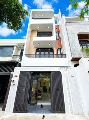 Nhà gần chợ đầu mối 3 tầng - hxh - ấp 3 xã bà điểm — ảnh 1