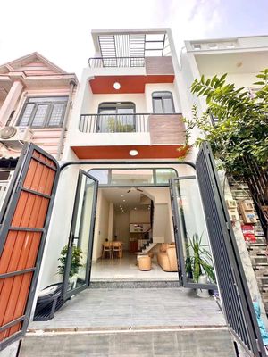 Bán nhà 4x12m 1trệt 2lầu hẻm 5m Dương Thị Mười gần chợ , bệnh viện Q12 — ảnh 1
