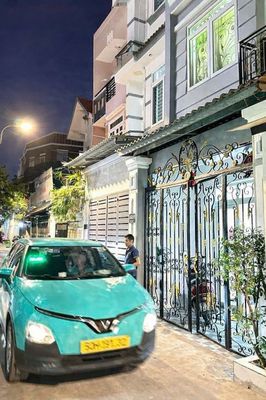 Siêu phẩm 3 tầng-có 1 không 2- hẻm xe hơi-gần phú mỹ hưng-43m2-5tỉ95 — ảnh 1