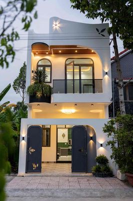 Nhà lầu mới hoàn thiện khu dân cư phường long châu