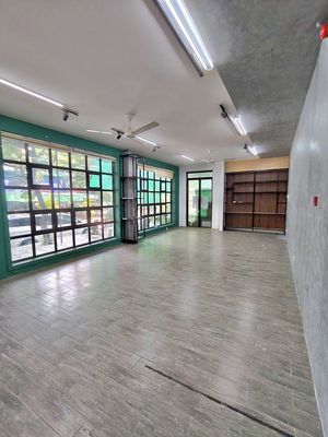 Cho thuê mặt bằng VP gần đường Đỗ Xuân Hợp — ảnh 1