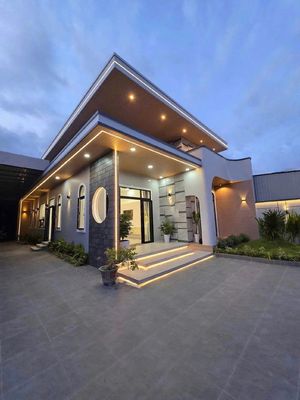 Nhà riêng đất rộng 10x19m Cấp 4 Kiểu Lửng Khu Dân Cư Chỉ 400Triệu