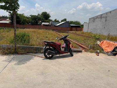 Bán lô đất 115m2 thổ cư ngay trung tâm xã phú hoà đông,đường bê tông — ảnh 1