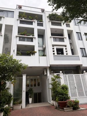 Sở hữu nhà phố kề cận pmh, dòng tiền sẵn 80tr/t, đường lớn không ngập — ảnh 1