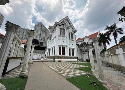 Cho thuê biệt thự ! thảo điền - ngay trung tâm quận 2 !