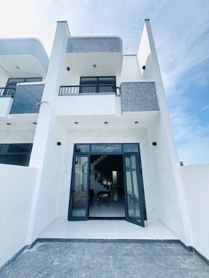 Cần tiền hạ giá bán gấp nhà 1 lầu 1 trệt nằm ngay cầu bạch đằng 2 — ảnh 1