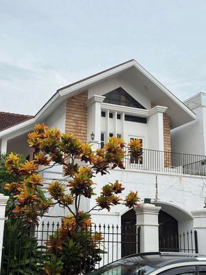 Bán biệt thự đường Nguyên Hồng - TPBMT — ảnh 1