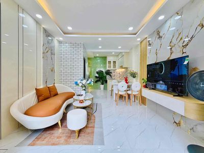 Chỉ 3.38 tỷ - nhà mới full nội thất - nở hậu - gần quang trung — ảnh 1