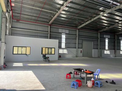 Cho Thuê Kho Xưởng 1800m2+ sân 800m2- pccc tự động, cont40 đi ngày đêm — ảnh 1