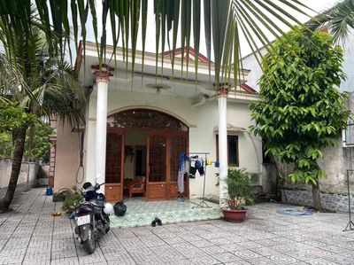 Nhà sân vườn gần trường sĩ quan lục quân 2 — ảnh 1